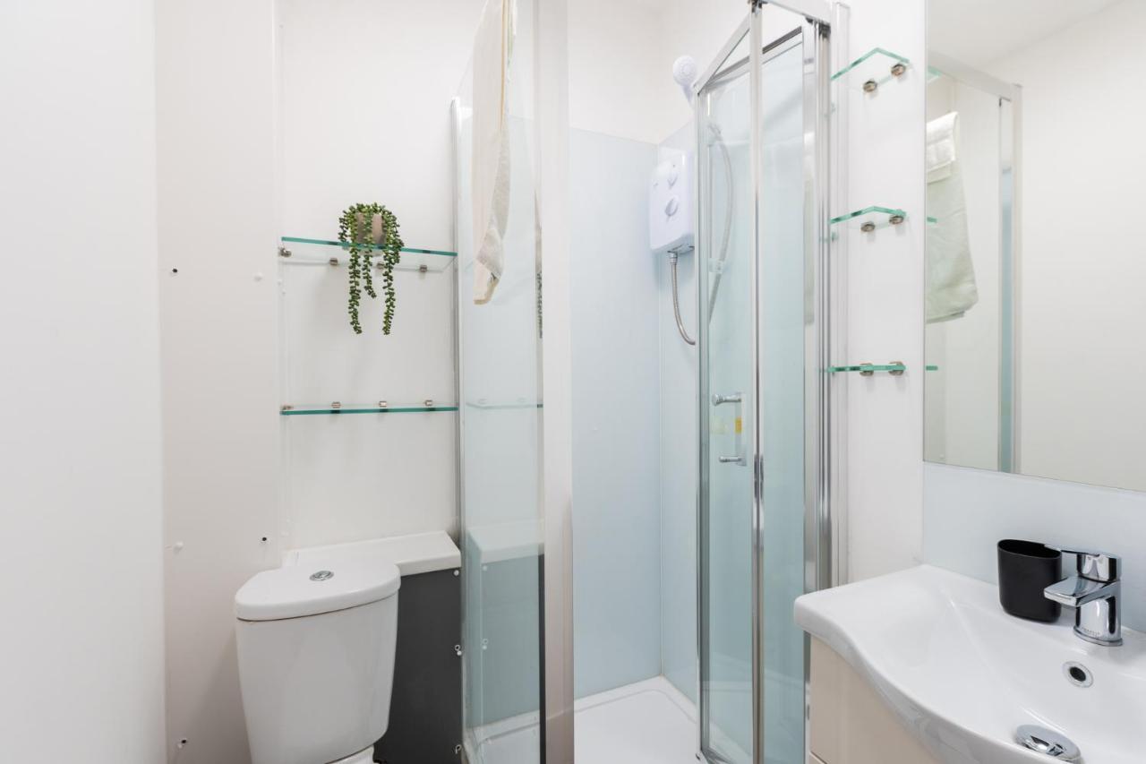 Large Studio Apartment 30 Mins To Oxford Street London Eksteriør bilde