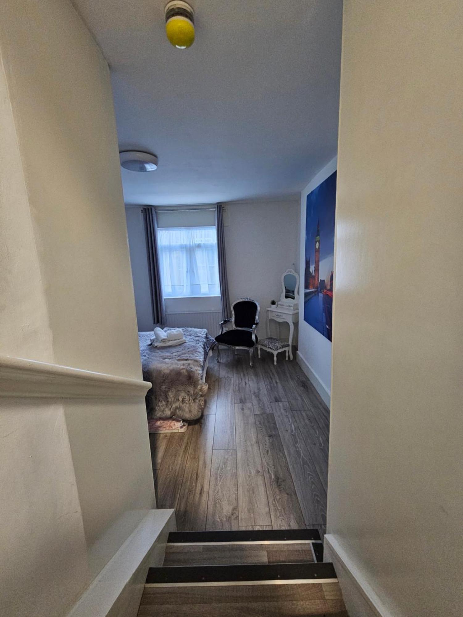 Large Studio Apartment 30 Mins To Oxford Street London Eksteriør bilde